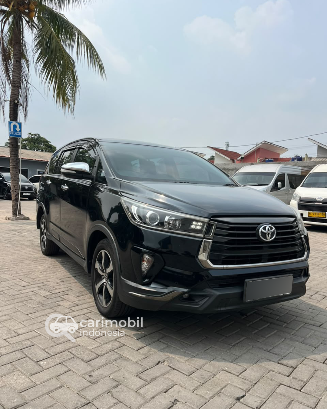 Toyota Innova Venturer 2.4 3
