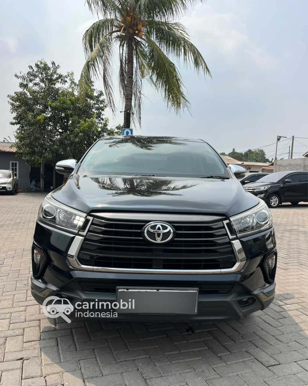 Toyota Innova Venturer 2.4 7
